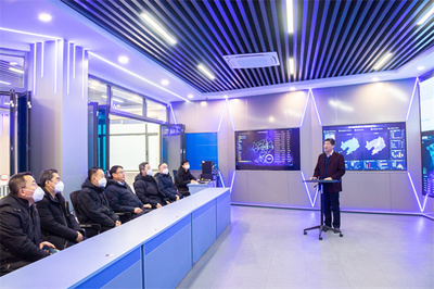 深化產(chǎn)學(xué)研合作 共促網(wǎng)絡(luò)技術(shù)創(chuàng)新——遼寧省重要技術(shù)創(chuàng)新與研發(fā)基地建設(shè)工程中心黨組書記、主任田東泉一行來我校調(diào)研網(wǎng)絡(luò)技術(shù)研發(fā)