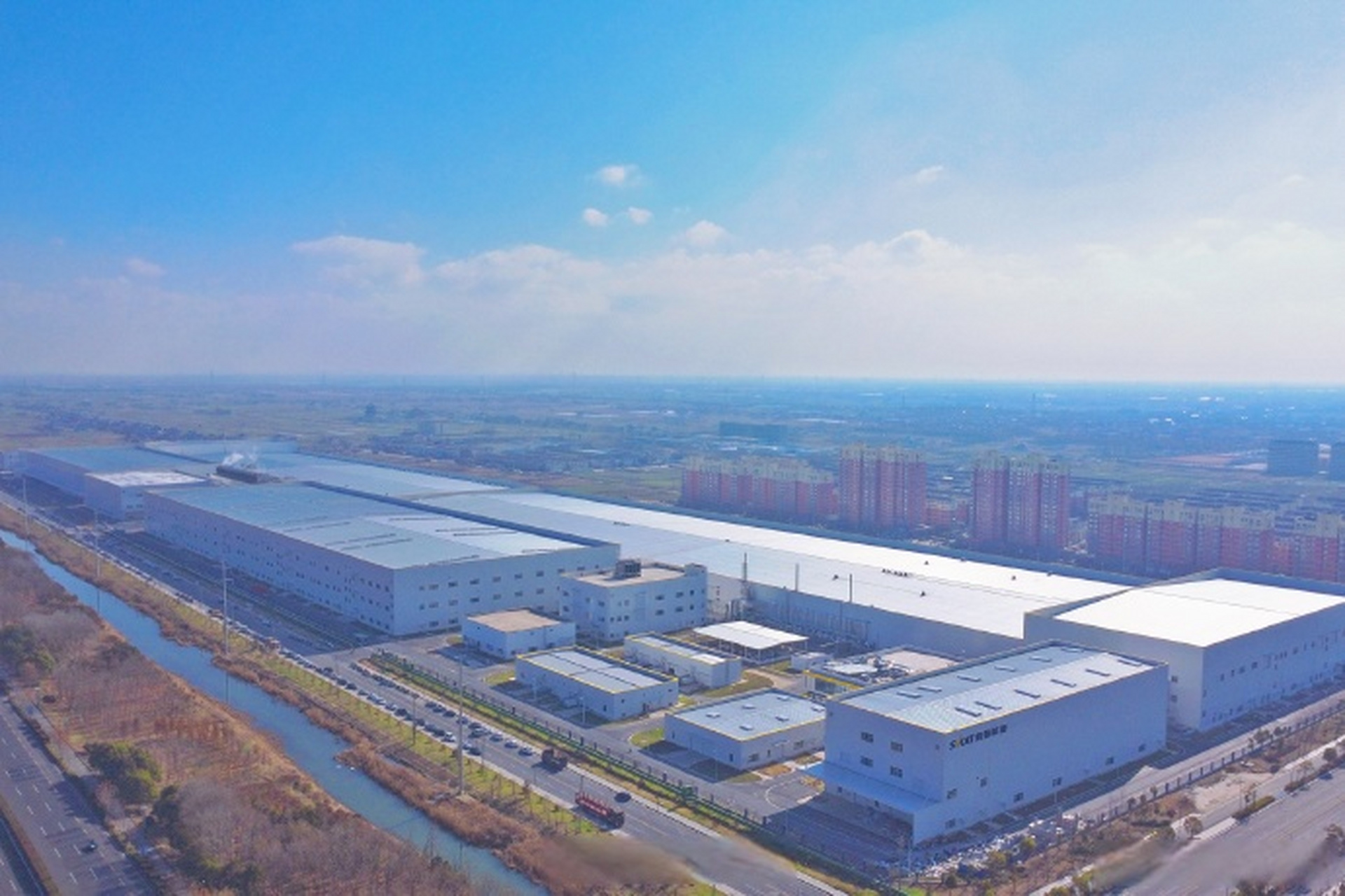 新興能源技術研發項目全面投產，戰略性新興產業迎來新動能